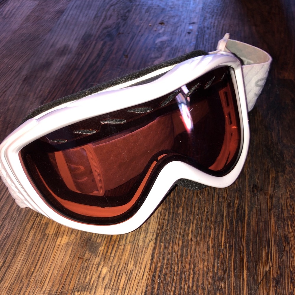 White Smith Ski Goggles